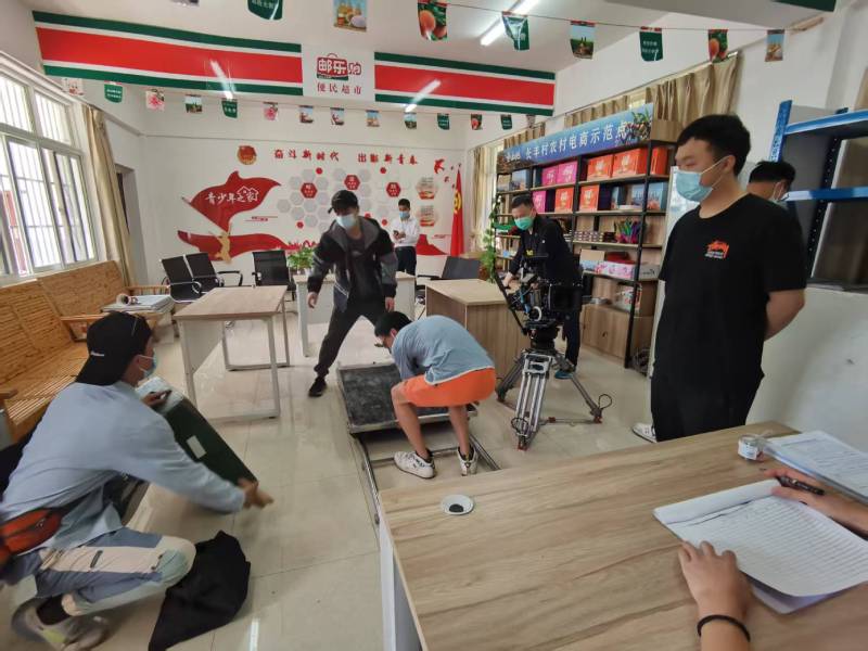 追星女孩心理学分析报告：汪清县广告片拍摄公司揭秘饭圈应援式传播逻辑